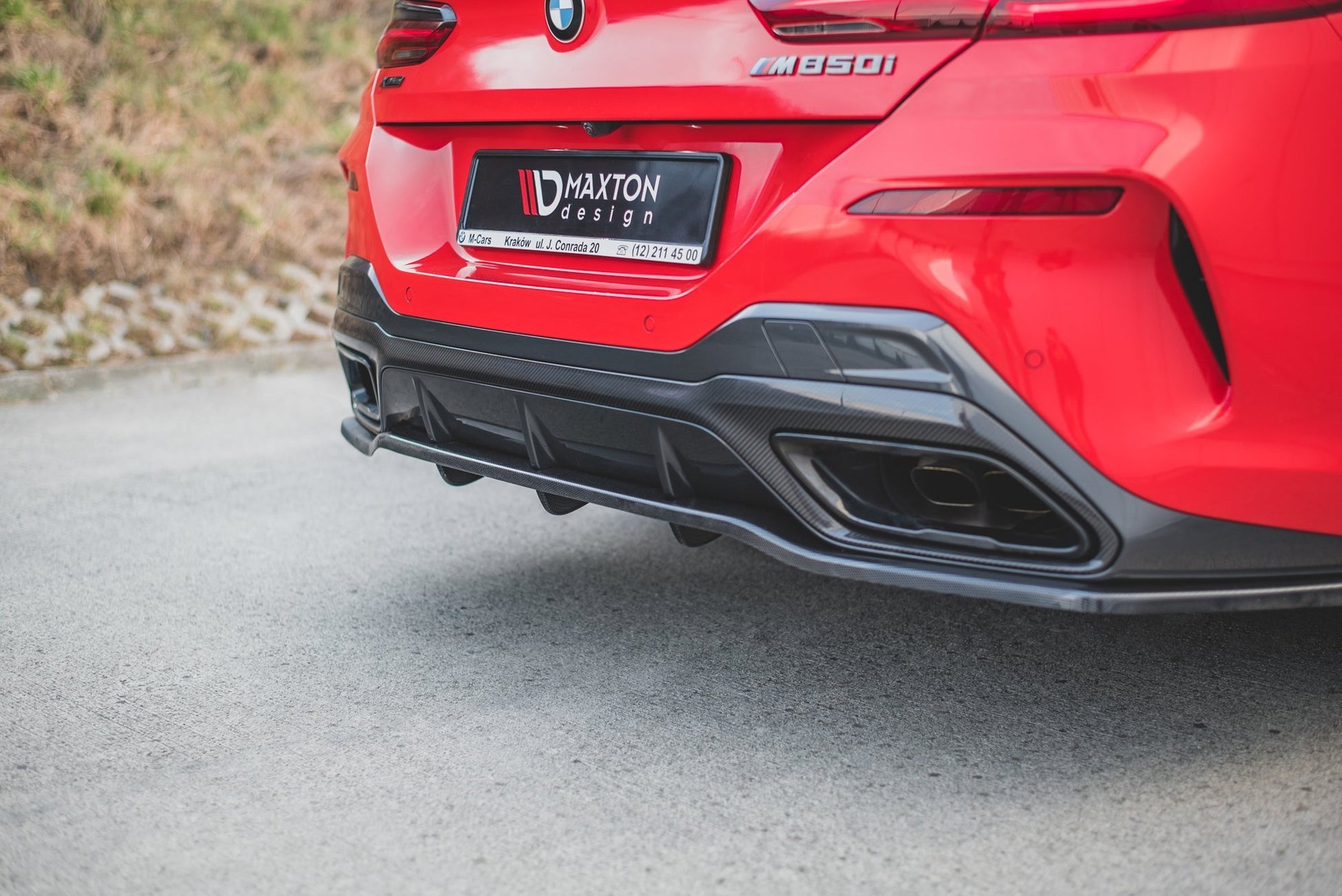 Mittlerer Diffusor Heck Ansatz DTM Look für BMW 8 Coupe M-Paket G15 schwarz Hochglanz