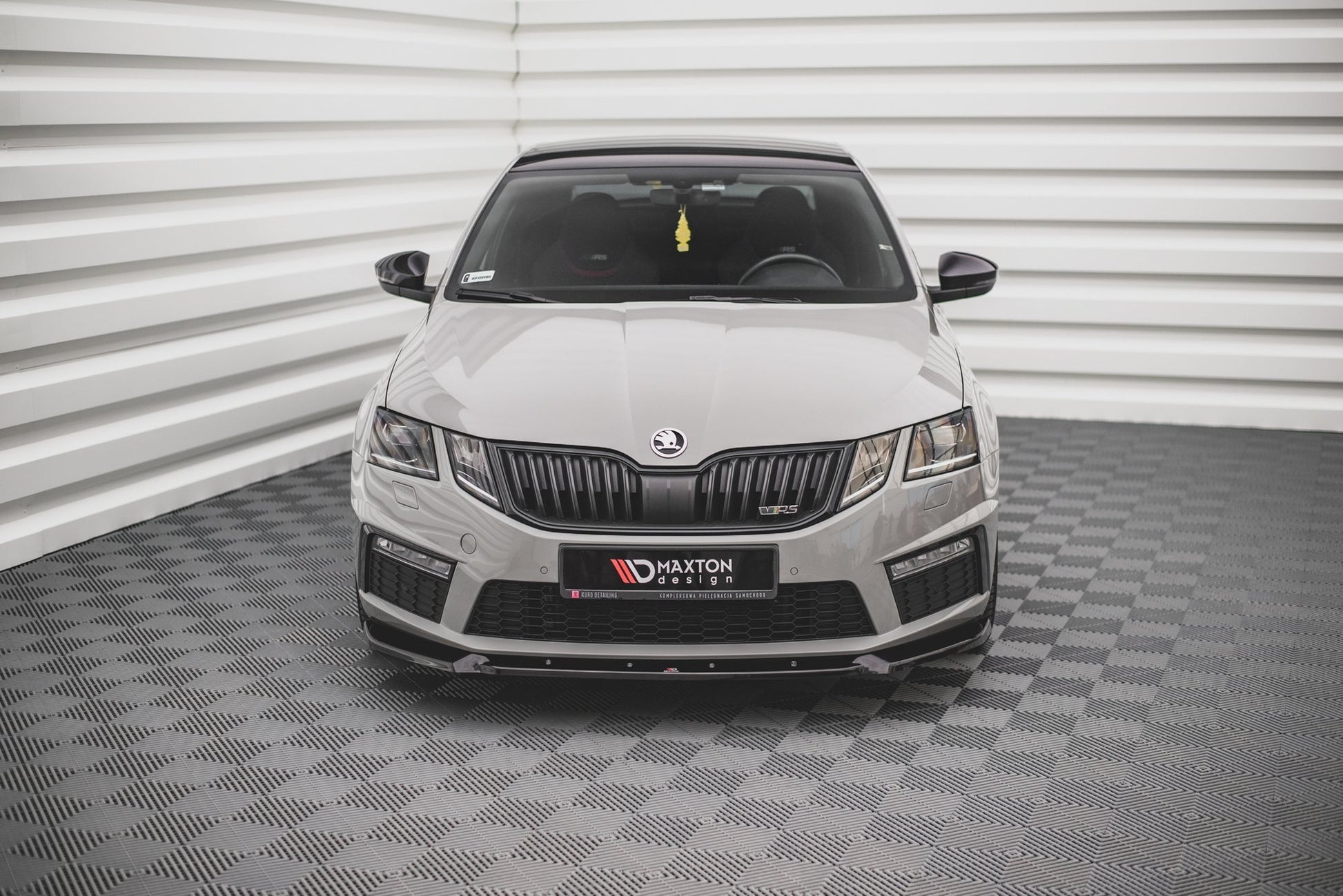 Front Ansatz V.2 für Skoda Octavia RS Mk3 Facelift Carbon Look
