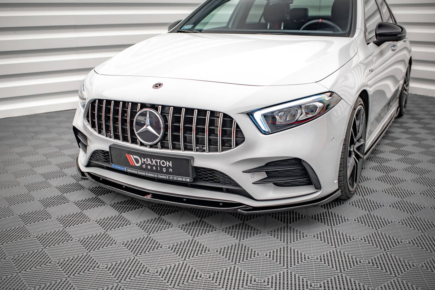 Front Ansatz V.5 für Mercedes A35 AMG / AMG-Line W177  schwarz matt