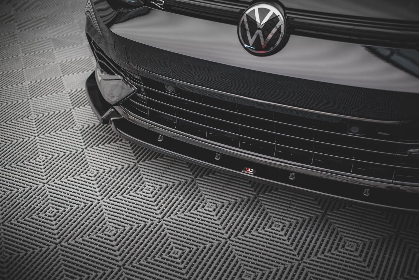 Front Ansatz V.2 für Volkswagen Golf R Mk8 Carbon Look