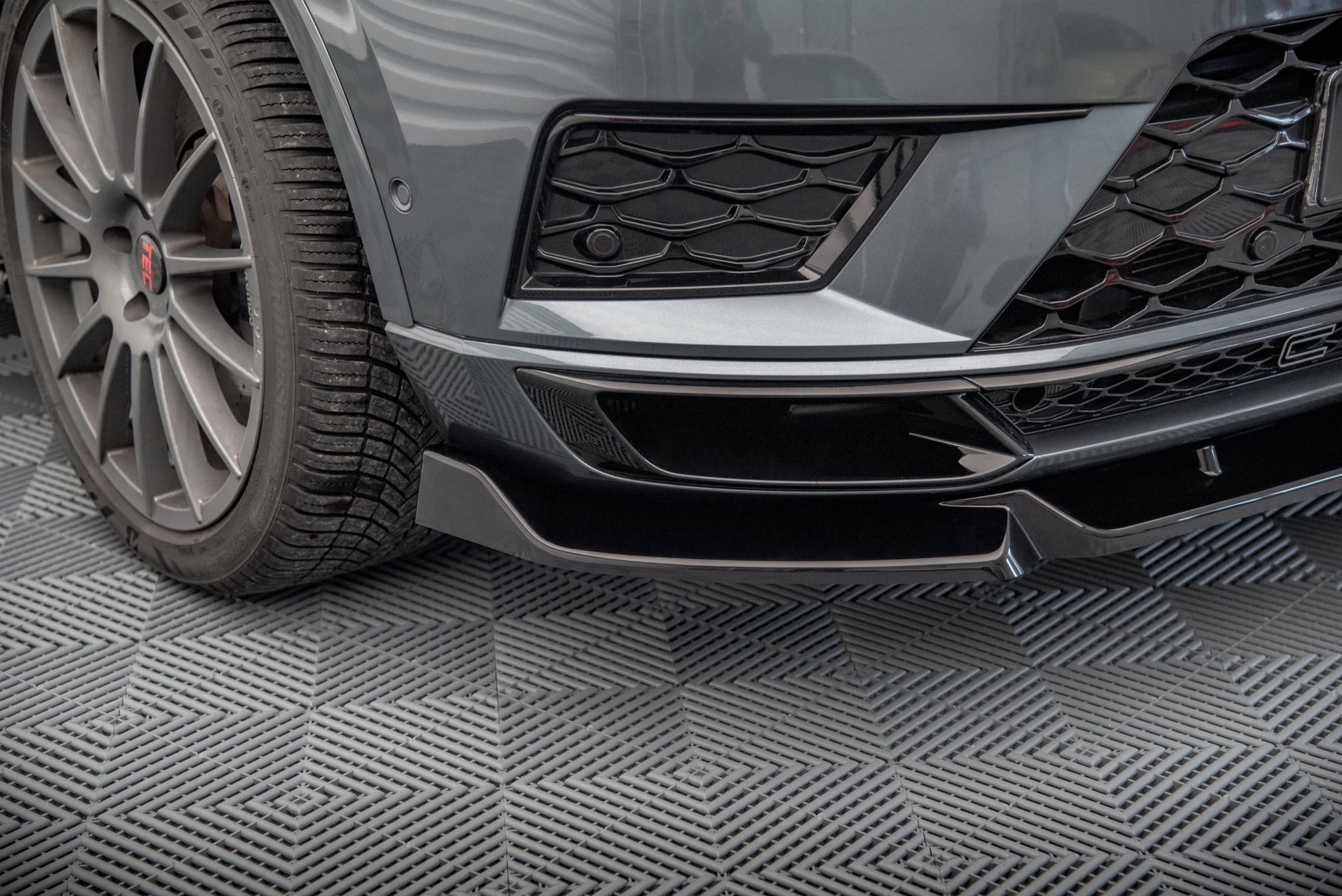 Front Ansatz V.1 für Cupra Ateca Carbon Look