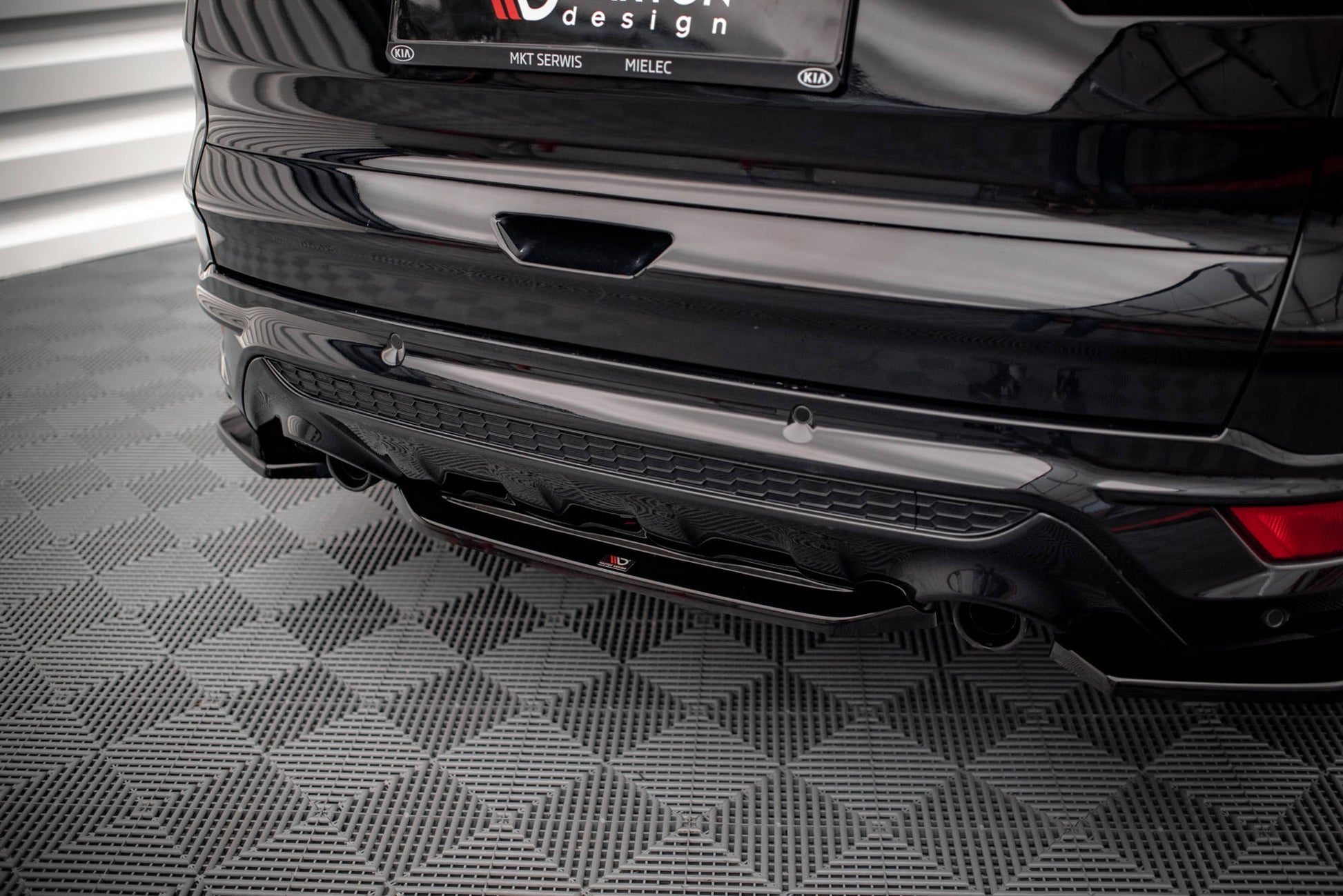 Mittlerer Diffusor Heck Ansatz für Ford Escape ST-Line Mk3 Carbon Look