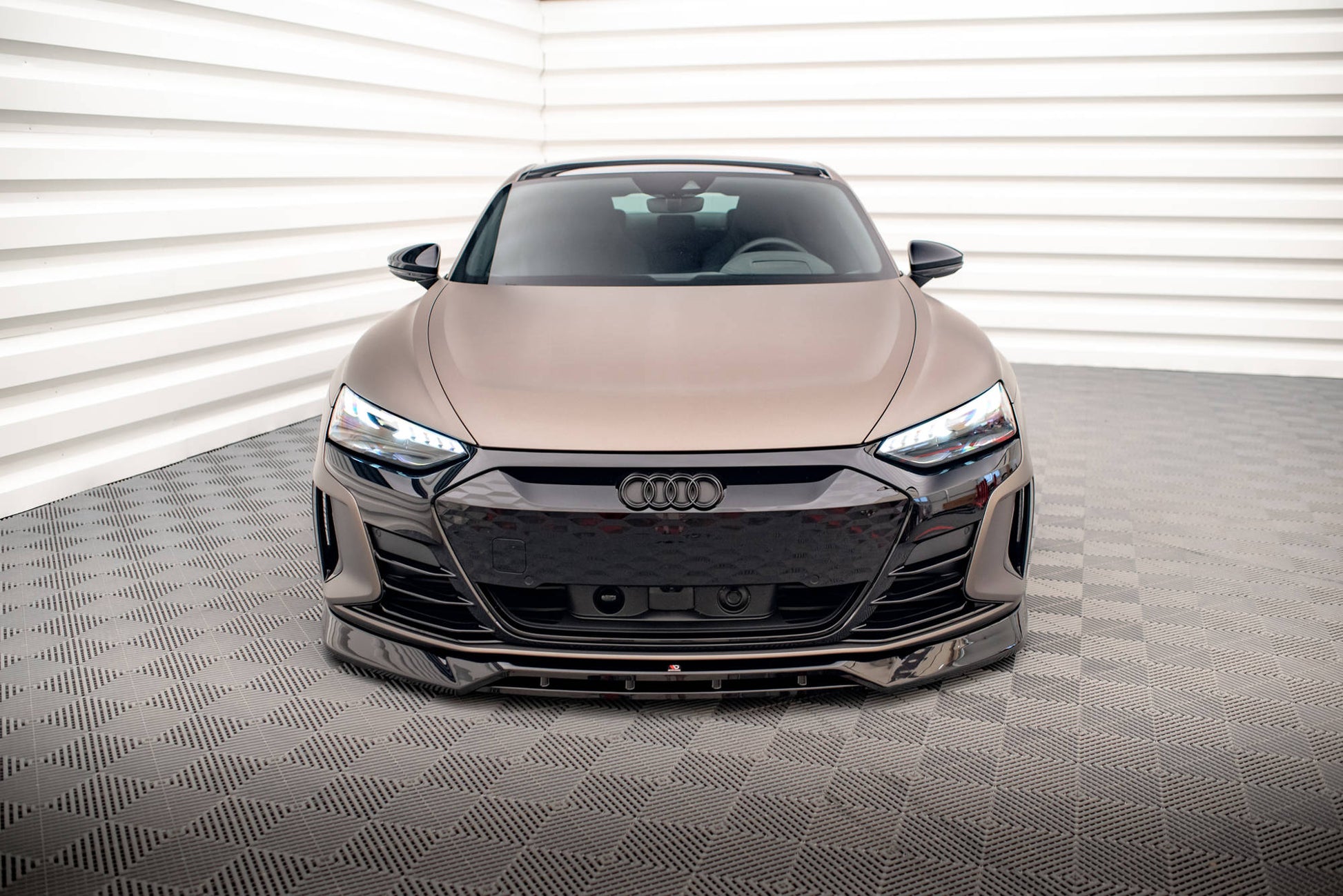 Front Ansatz V.3 für Audi e-Tron GT / RS GT Mk1 Carbon Look