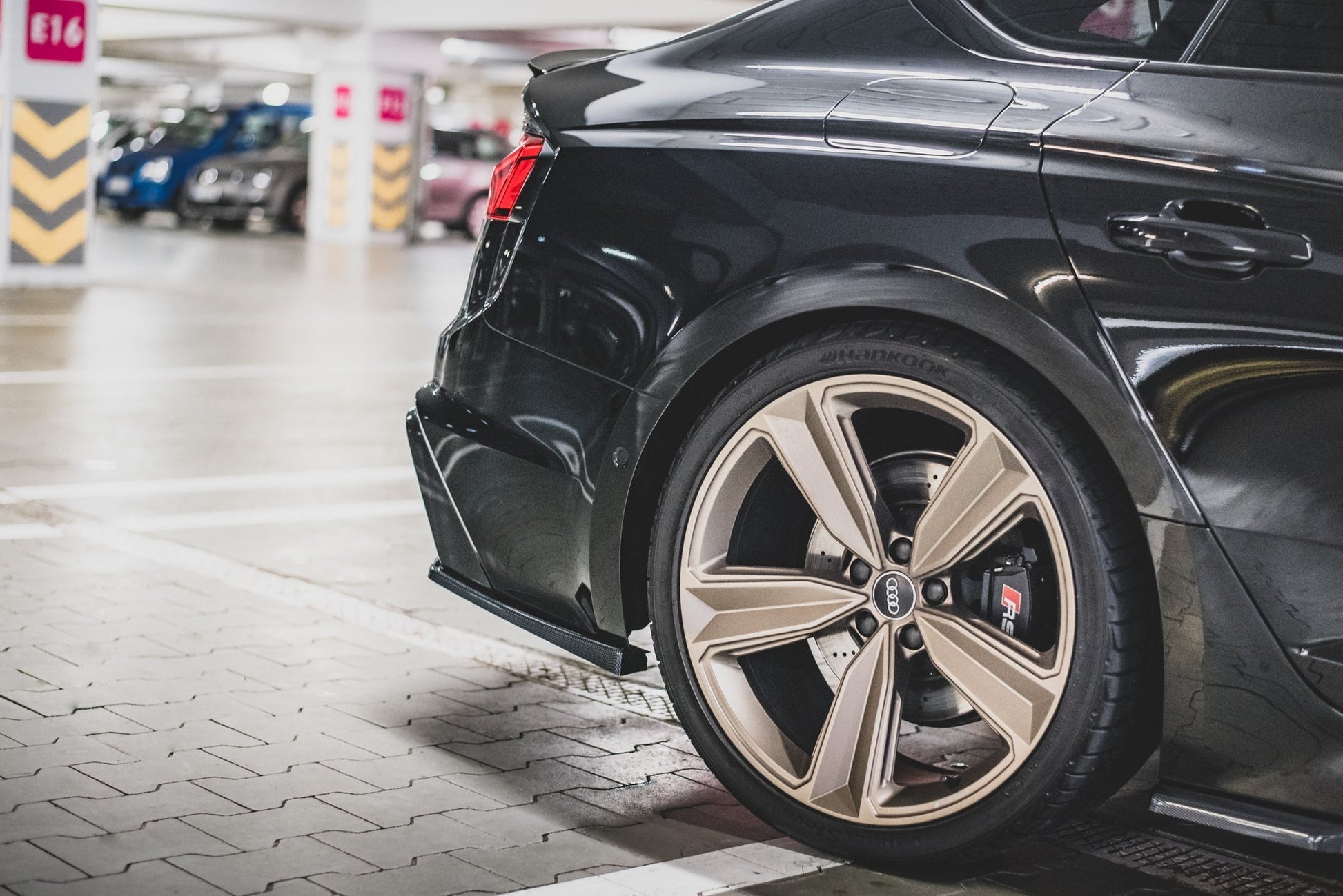 Heck Ansatz Flaps Diffusor für Audi RS5 F5 Facelift Carbon Look