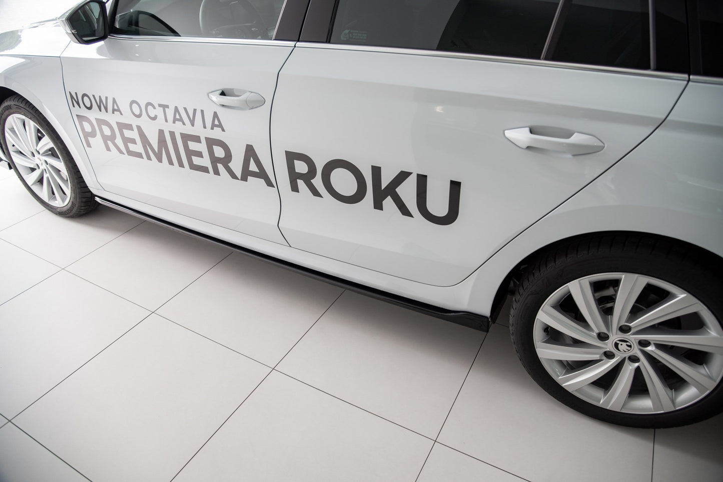 Seitenschweller Ansatz für V.1 für Skoda Octavia Mk4  schwarz matt