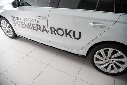 Seitenschweller Ansatz für V.1 für Skoda Octavia Mk4  schwarz matt