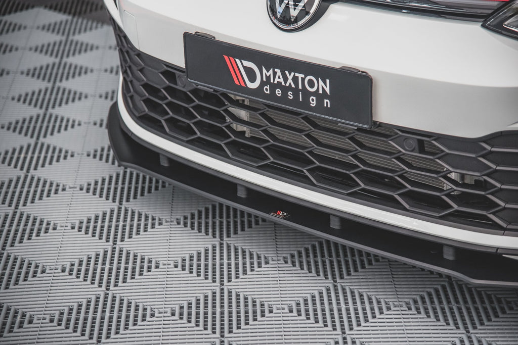 Robuste Racing Front Ansatz für passend für Volkswagen Golf 8 GTI