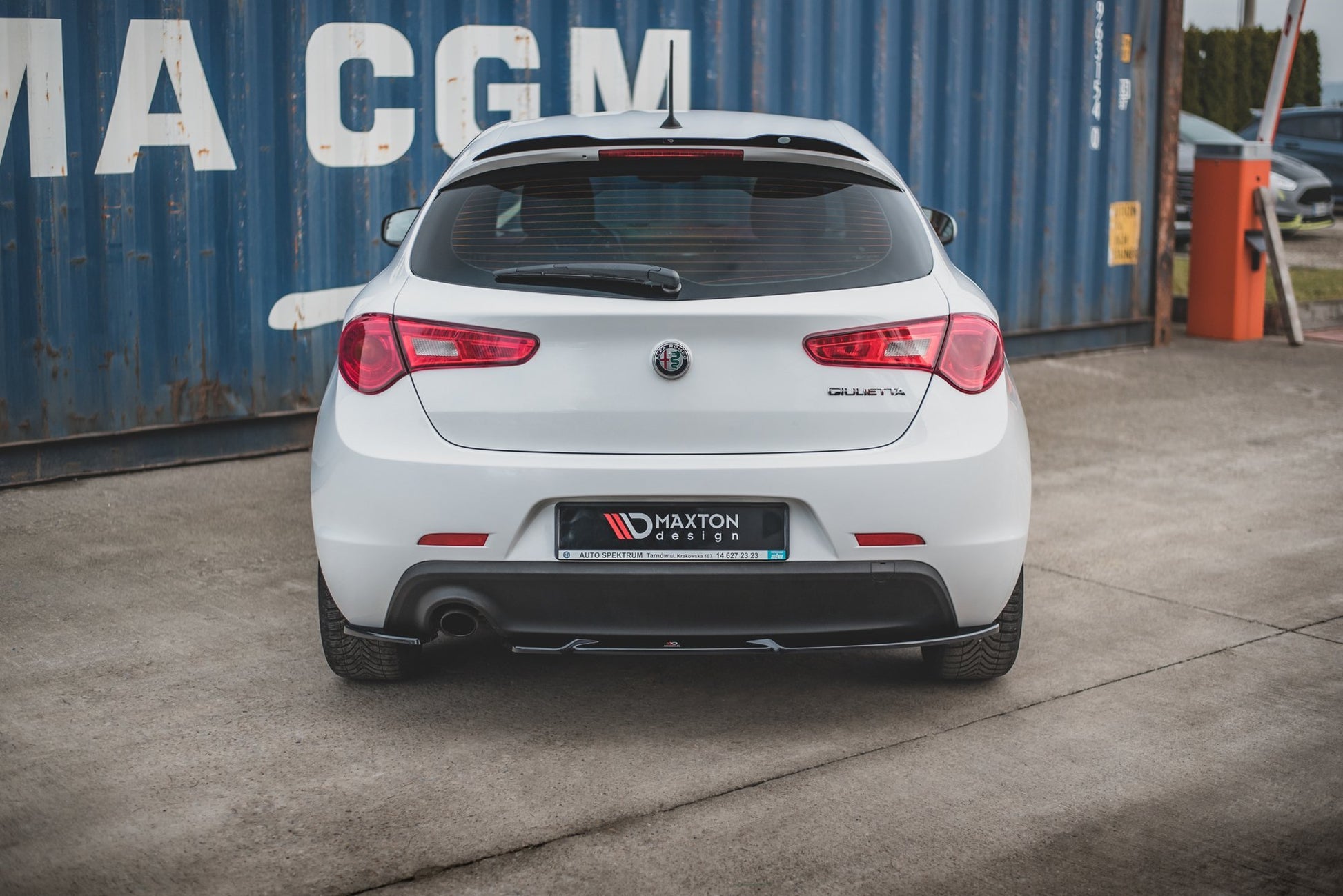 Heck Ansatz Flaps Diffusor V.1 für Alfa Romeo Giulietta  Carbon Look