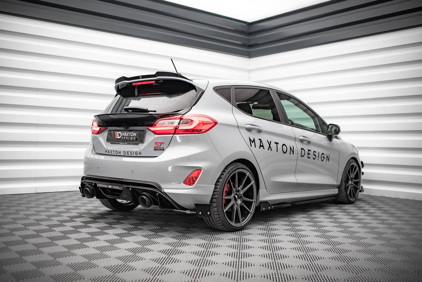 Heckscheiben Spoiler für Ford Fiesta Standard/ ST-Line/ ST Carbon Look