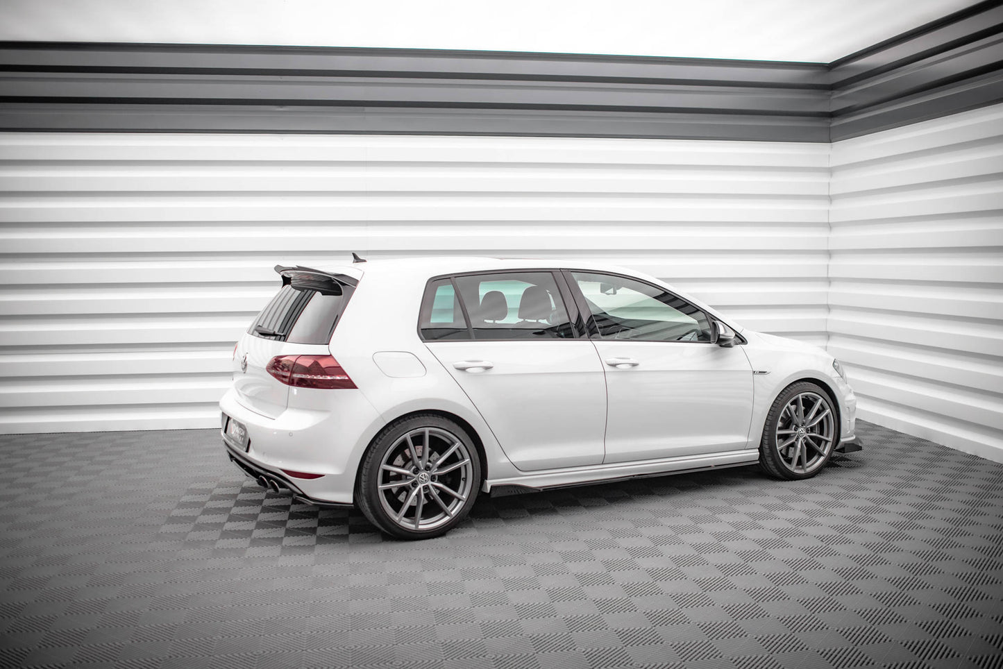 Seitenschweller Ansatz für V.2 für Volkswagen Golf R Mk7 Carbon Look