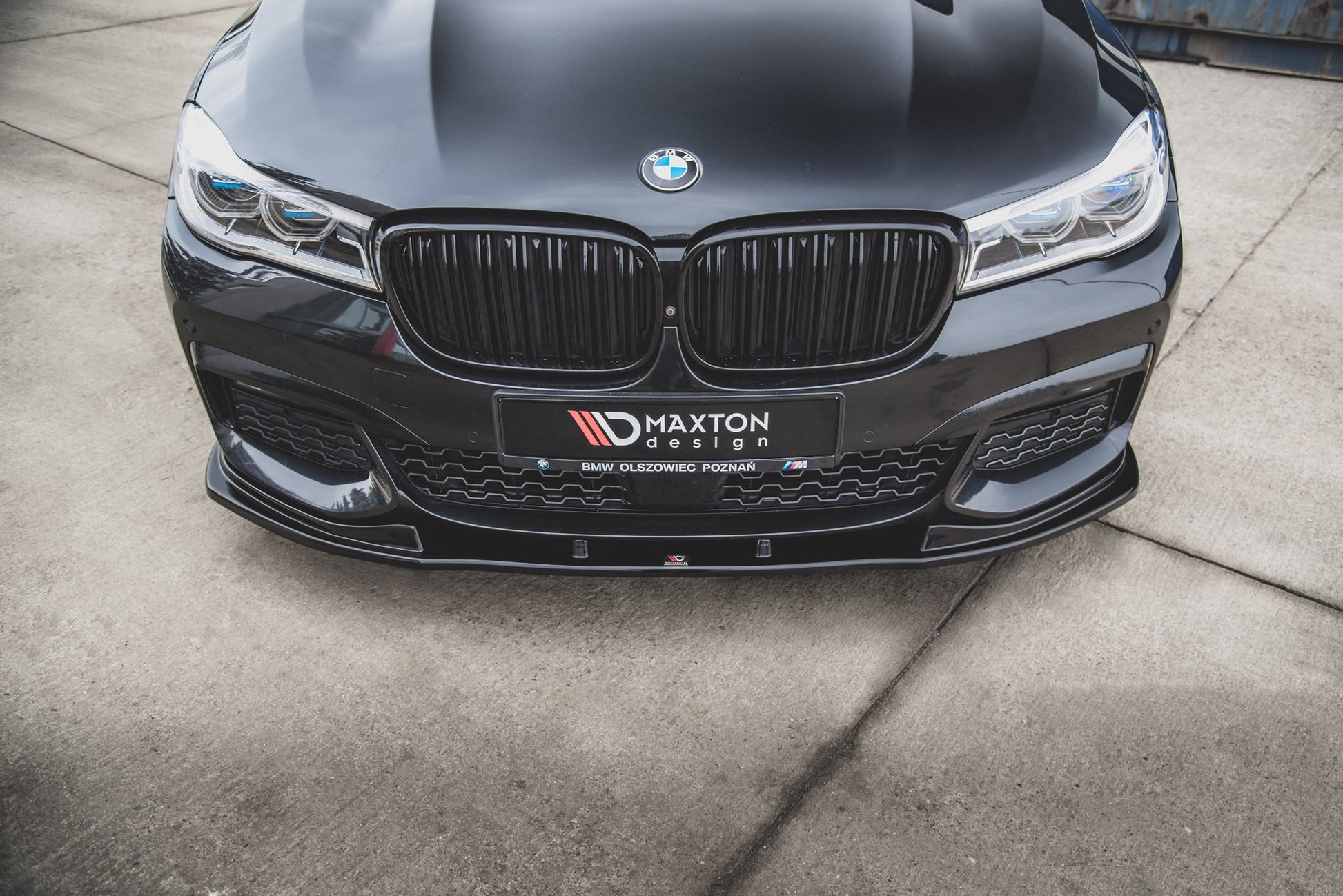 Front Ansatz V.2 für BMW 7 M-Paket G11 schwarz matt