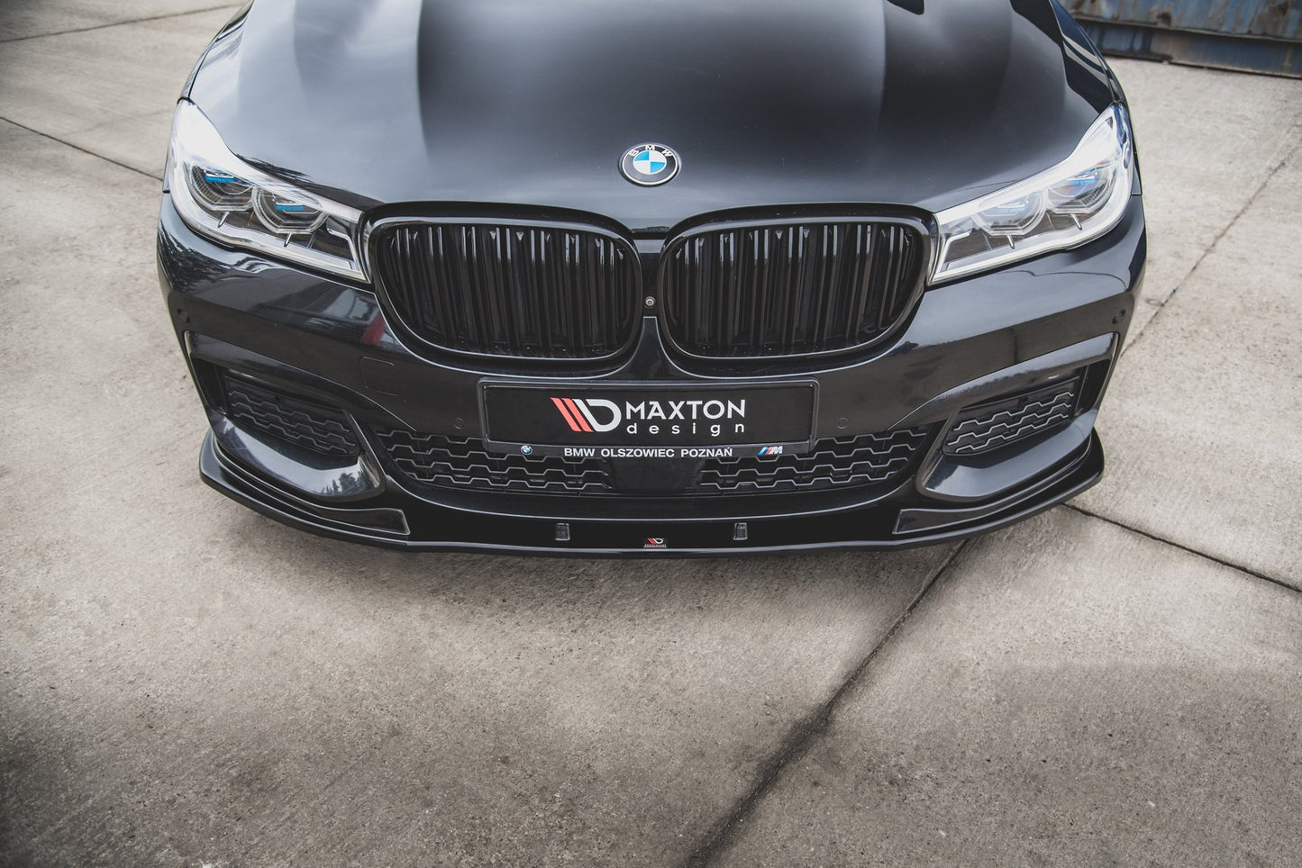 Front Ansatz V.2 für BMW 7 M-Paket G11 schwarz Hochglanz