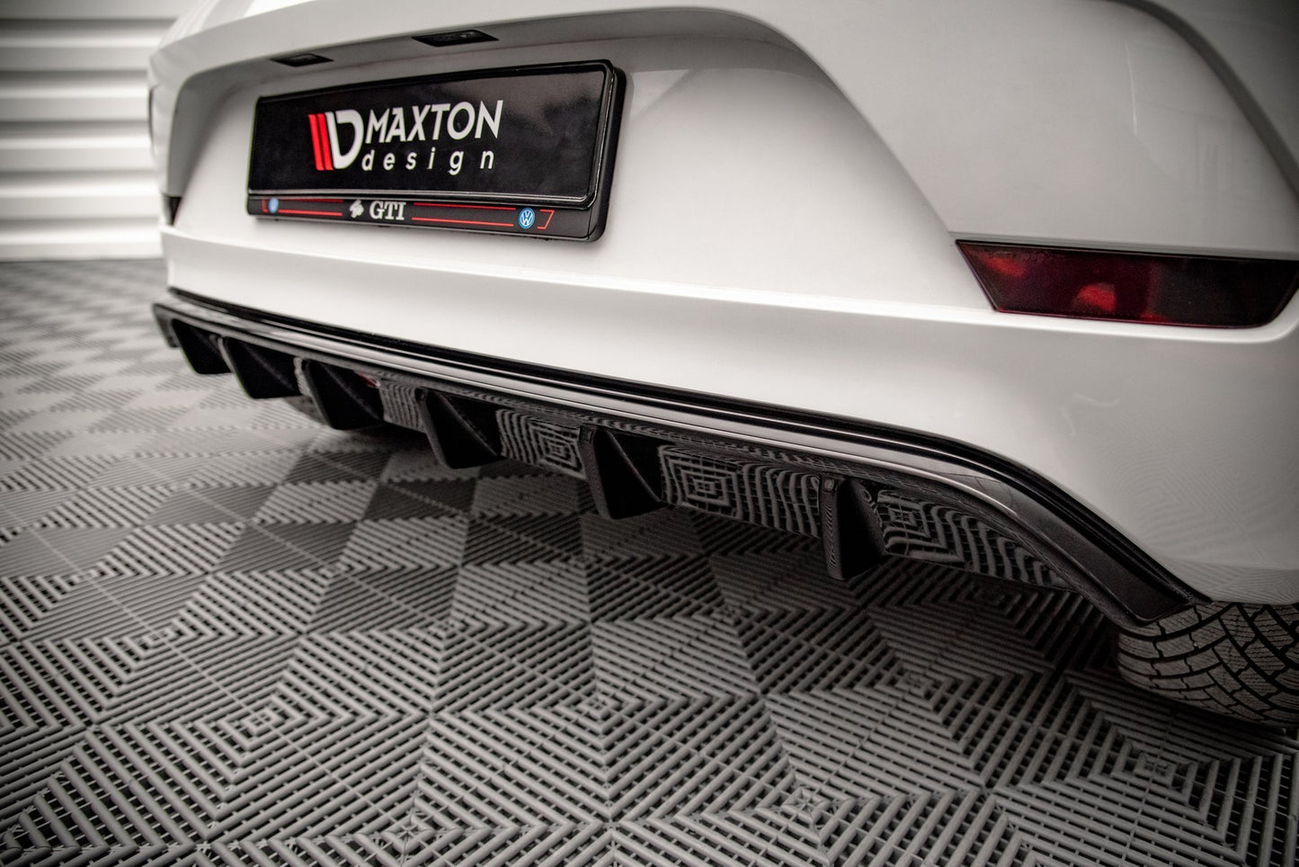 Diffusor Heck Ansatz für Volkswagen Up GTI schwarz matt