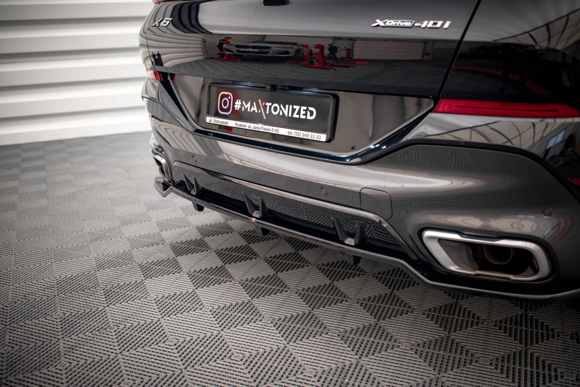 Mittlerer Diffusor Heck Ansatz DTM Look für V.2 BMW X6 M-Paket G06 schwarz matt
