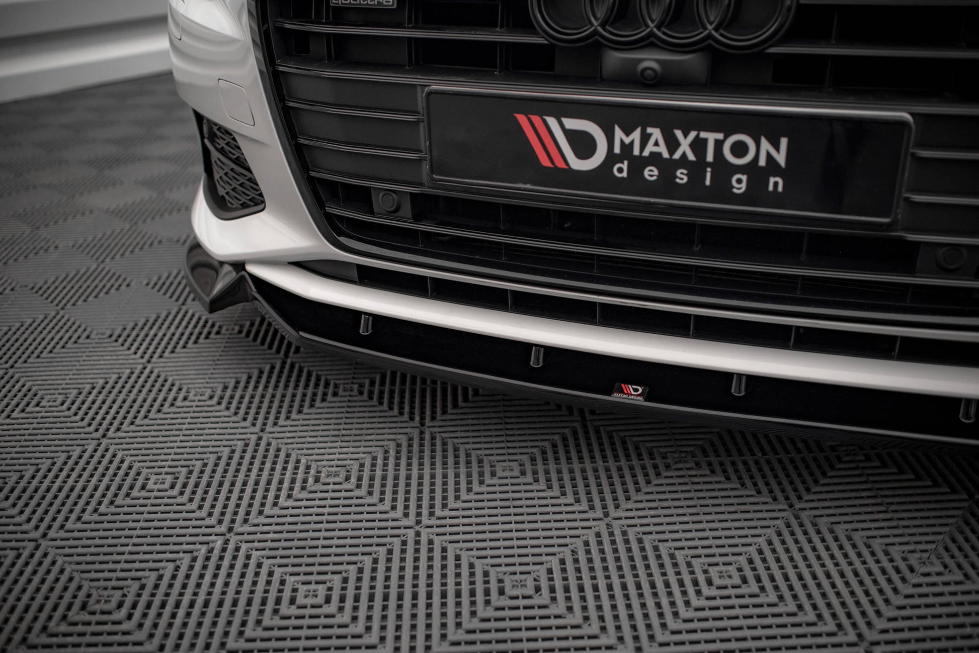 Front Ansatz V.2 für Audi A6 C8 schwarz matt