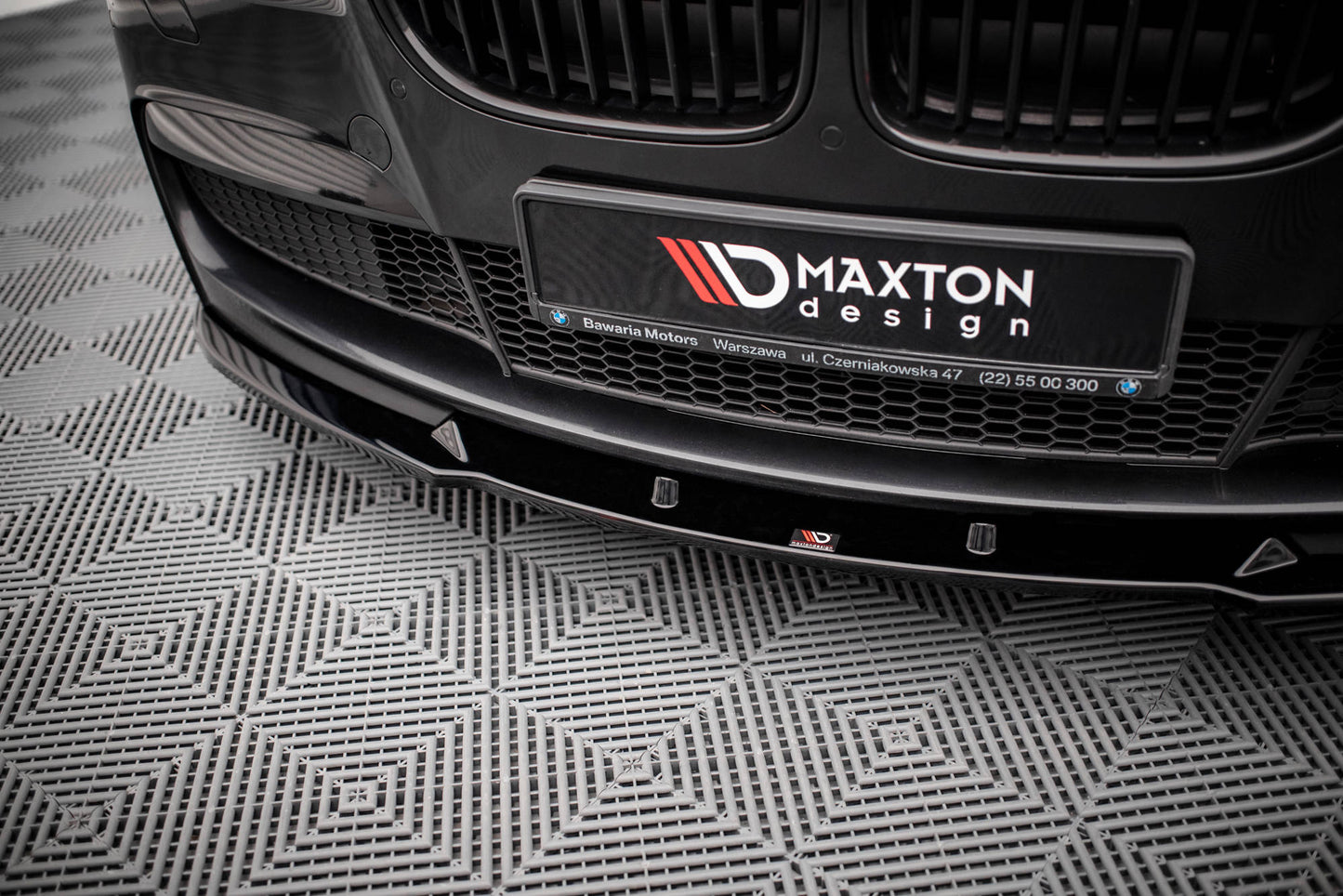 Front Ansatz V.2 für BMW 7 M-Paket F01 schwarz matt