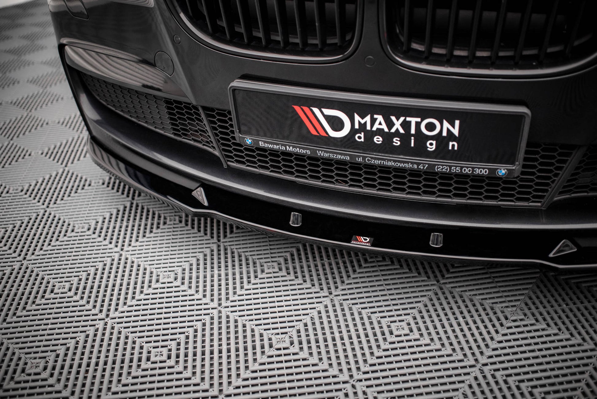 Front Ansatz V.2 für BMW 7 M-Paket F01 schwarz Hochglanz