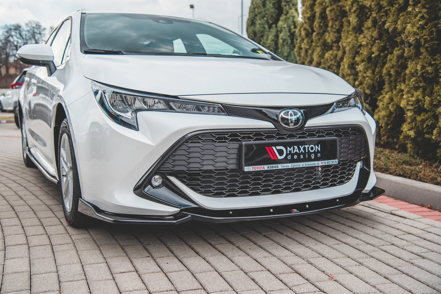 Front Ansatz V.2 für Toyota Corolla XII Touring Sports/ Hatchback schwarz matt