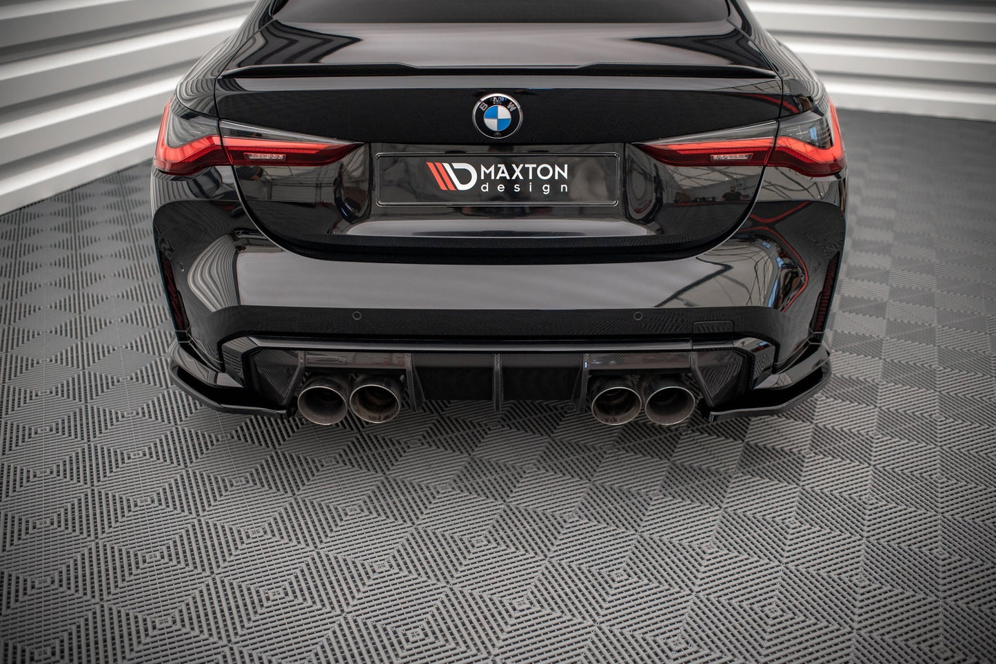 Heck Ansatz Flaps Diffusor für BMW M4 G82 Carbon Look