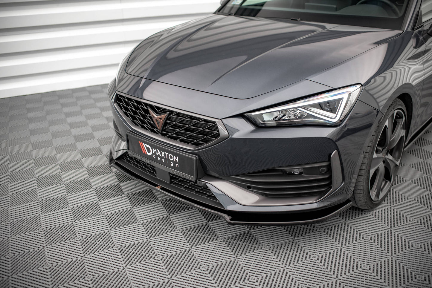 Front Ansatz V.2 für Cupra Leon schwarz matt