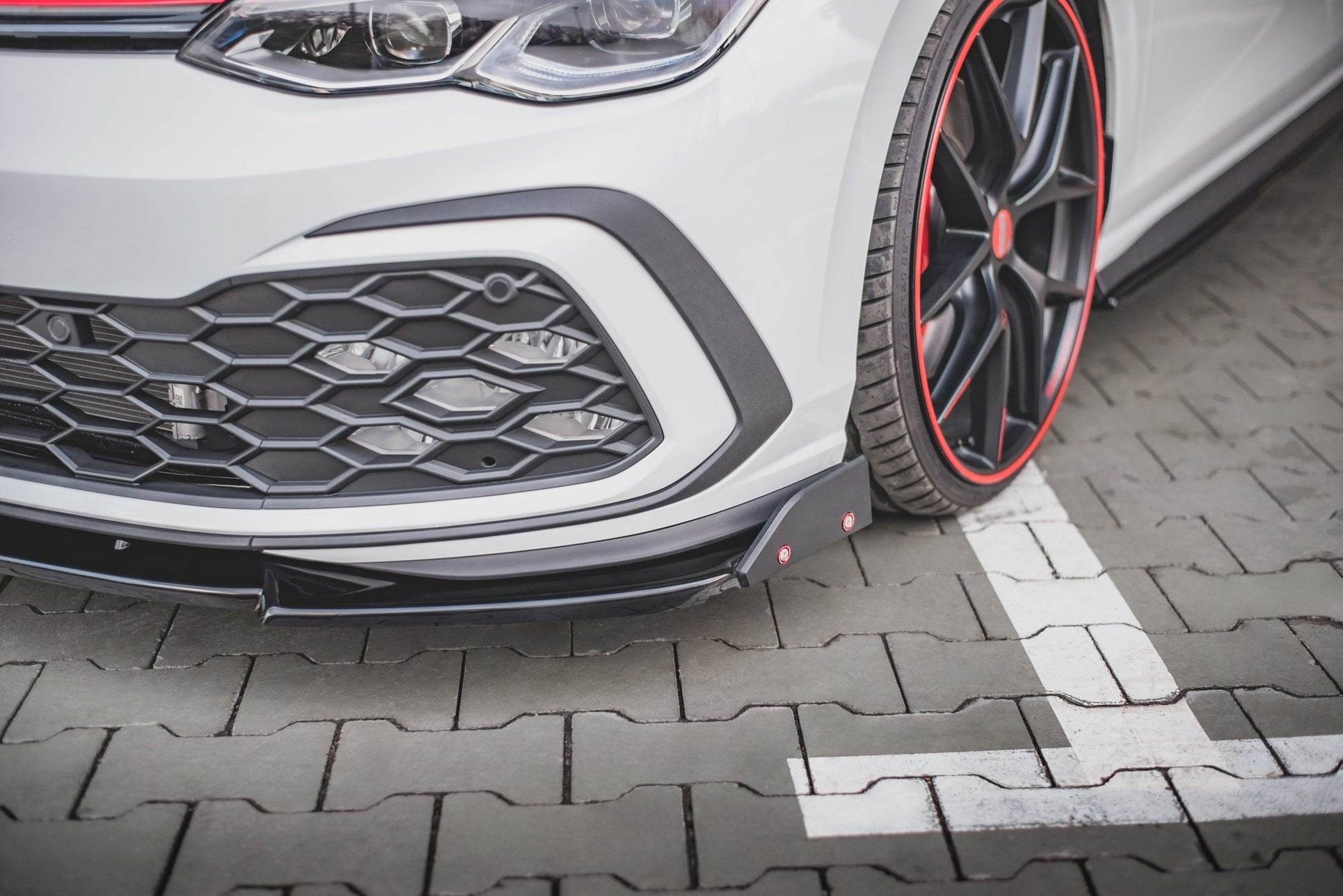 Front Ansatz +Flaps für V.3 Volkswagen Golf 8 GTI