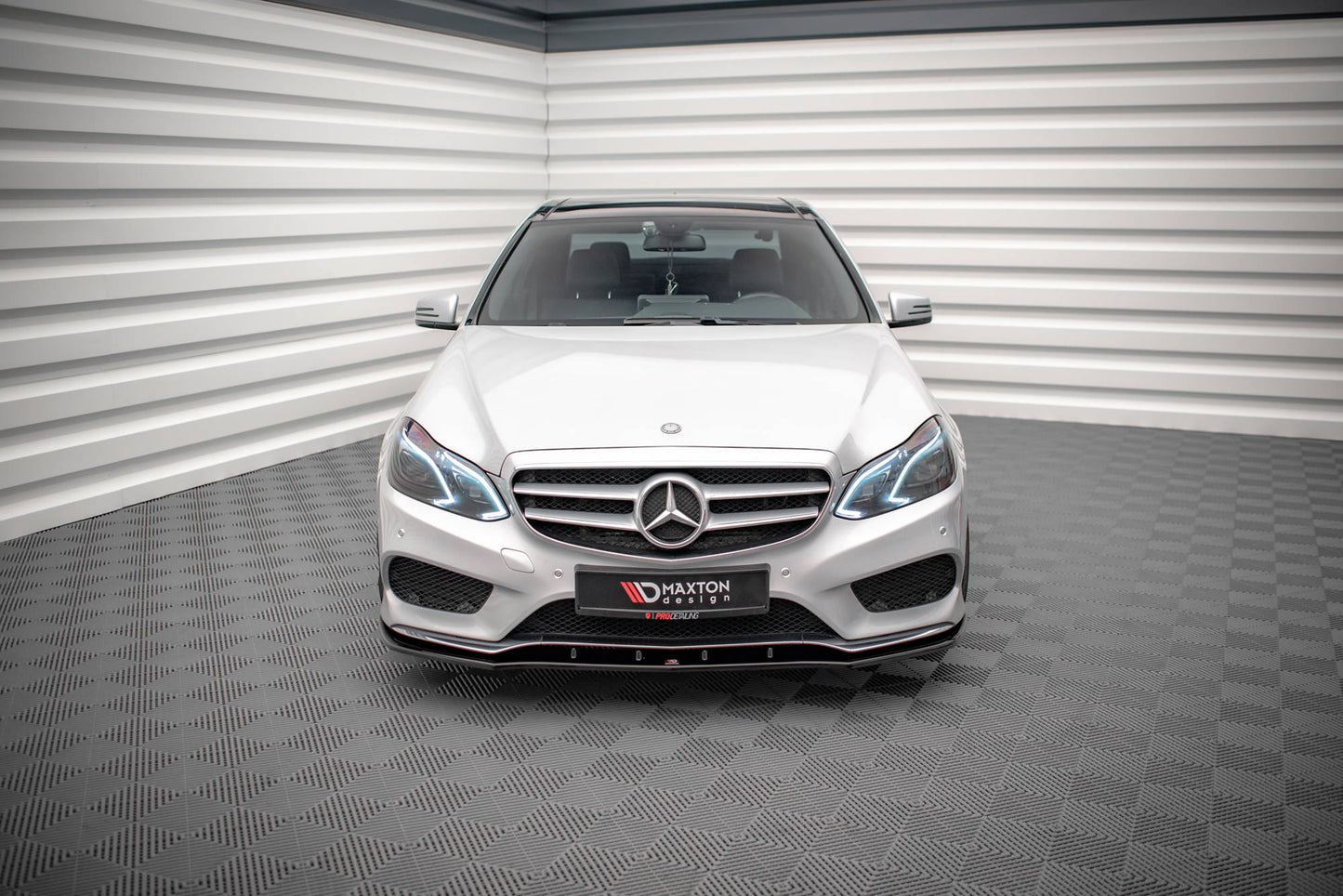 Front Ansatz V.1 für Mercedes-Benz E AMG-Line Limousine W212 Facelift Carbon Look