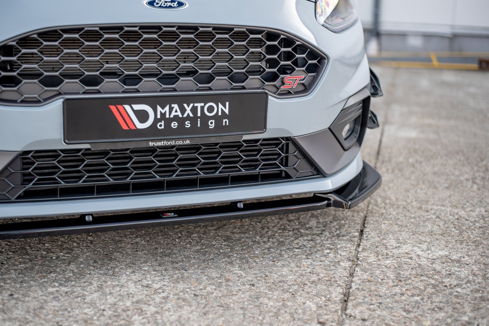 Front Ansatz V.7 für Ford Fiesta Mk8 ST / ST-Line schwarz matt
