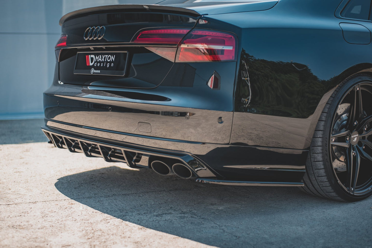 Heck Ansatz Flaps Diffusor V.2 für Audi S8 D4 Facelift Carbon Look