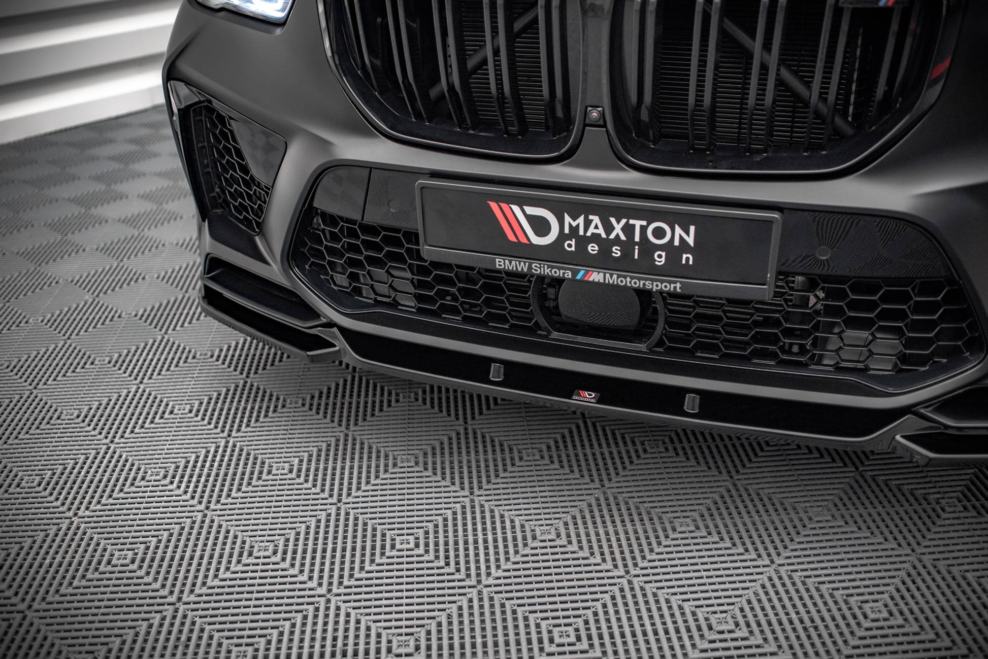 Front Ansatz V.2 für BMW  X5M F95 schwarz Hochglanz