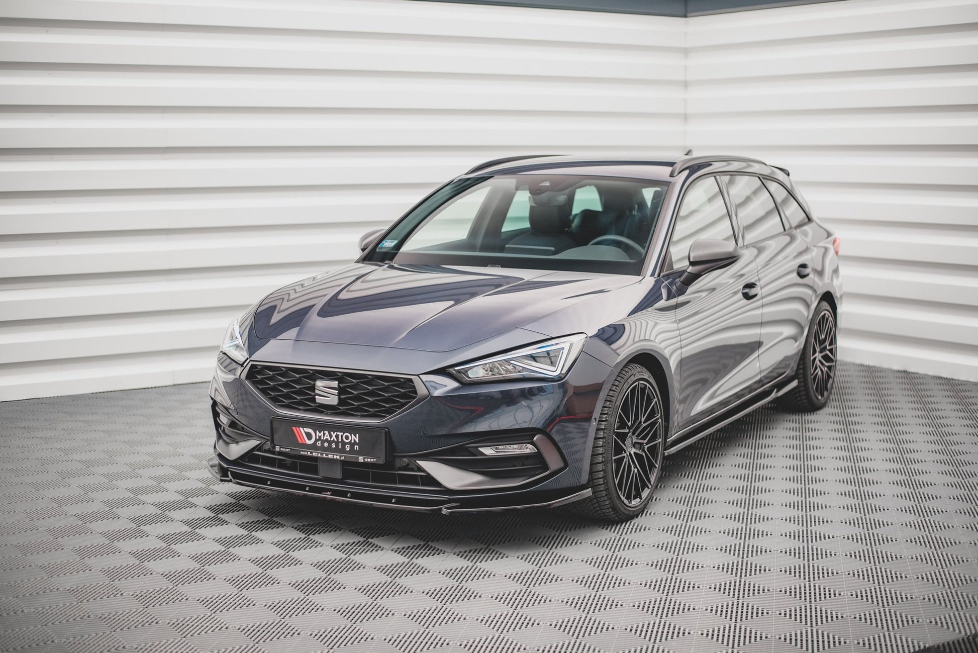 Front Ansatz V.2 für Seat Leon FR Mk4 schwarz matt
