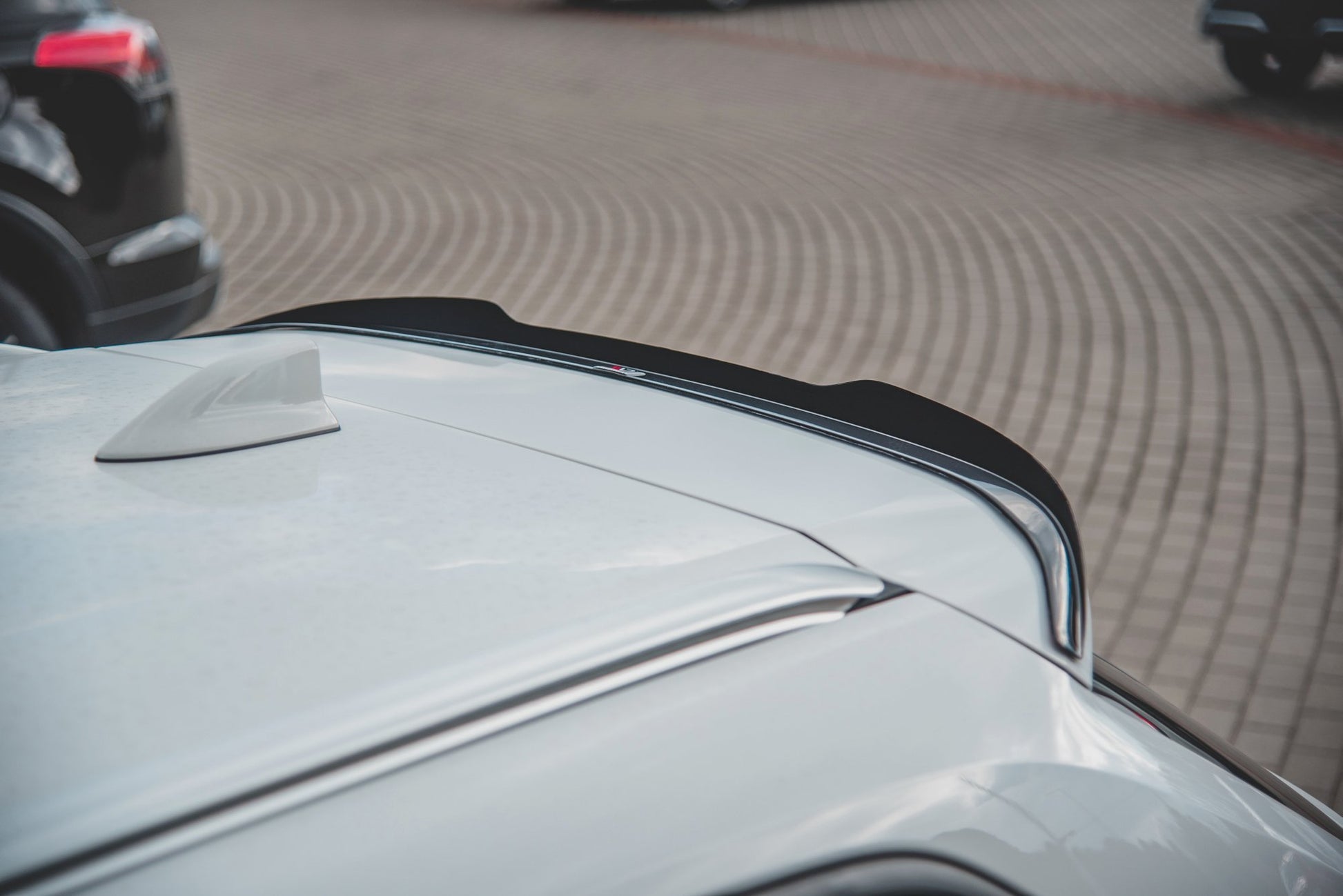 Spoiler CAP für Toyota Corolla XII Touring Sports Carbon Look