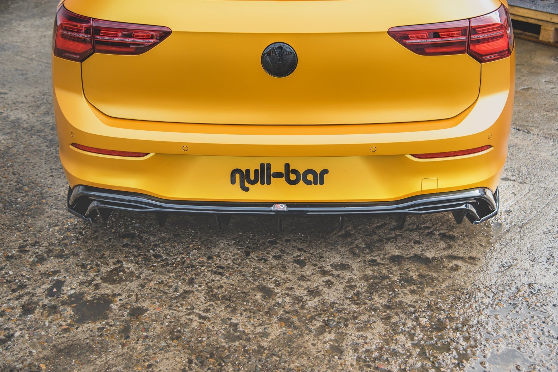 Heck Ansatz Flaps Diffusor für VW Golf 8  schwarz matt