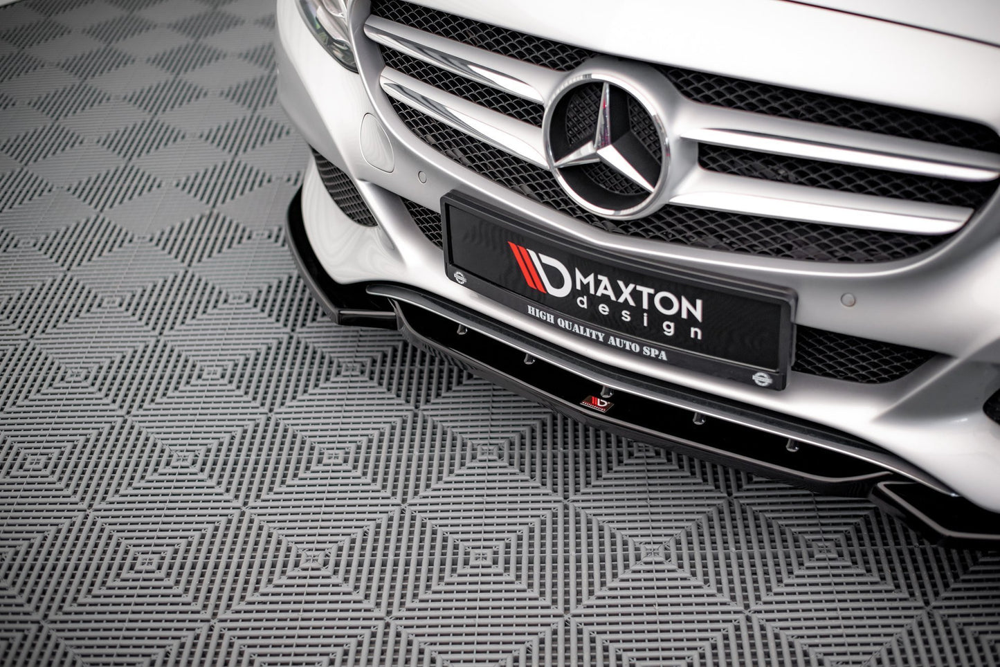Front Ansatz für Mercedes-Benz C W205 schwarz Hochglanz