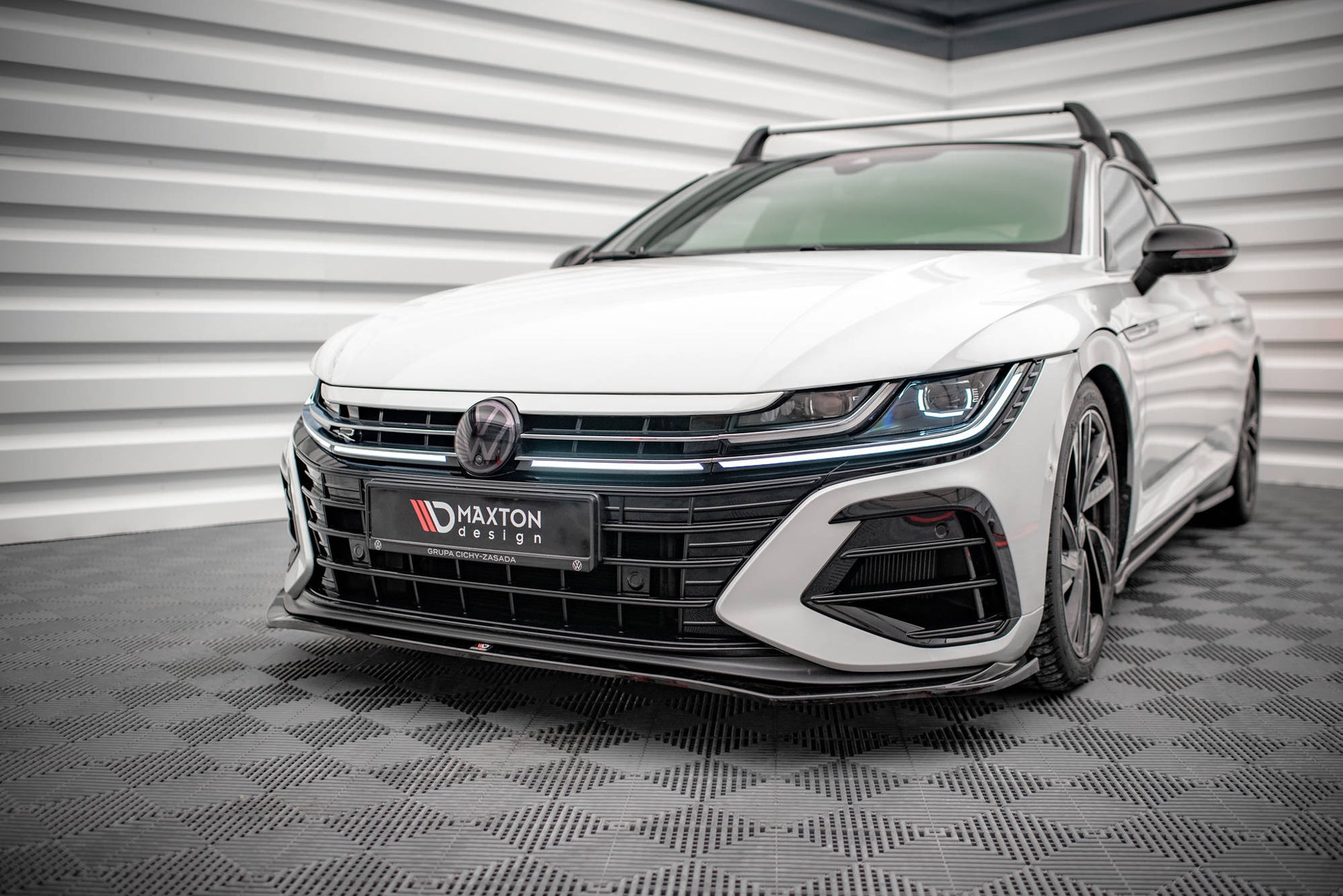 Front Ansatz V.3 für Volkswagen Arteon R schwarz matt