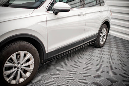 Seitenschweller Ansatz für Volkswagen Tiguan Mk2 schwarz matt