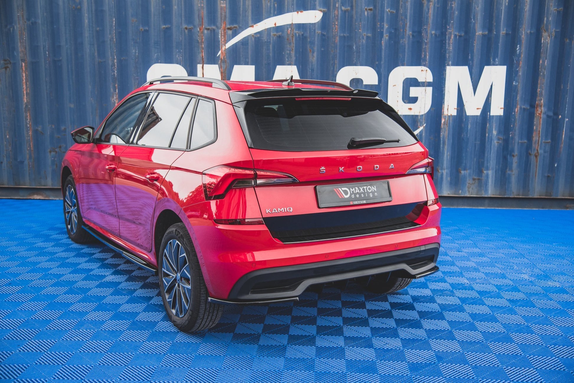 Diffusor Heck Ansatz für Skoda Kamiq schwarz Hochglanz