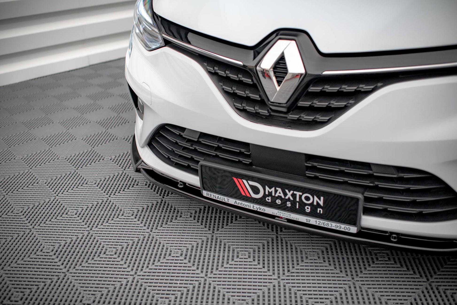 Front Ansatz V.2 für Renault Clio Mk5 schwarz Hochglanz