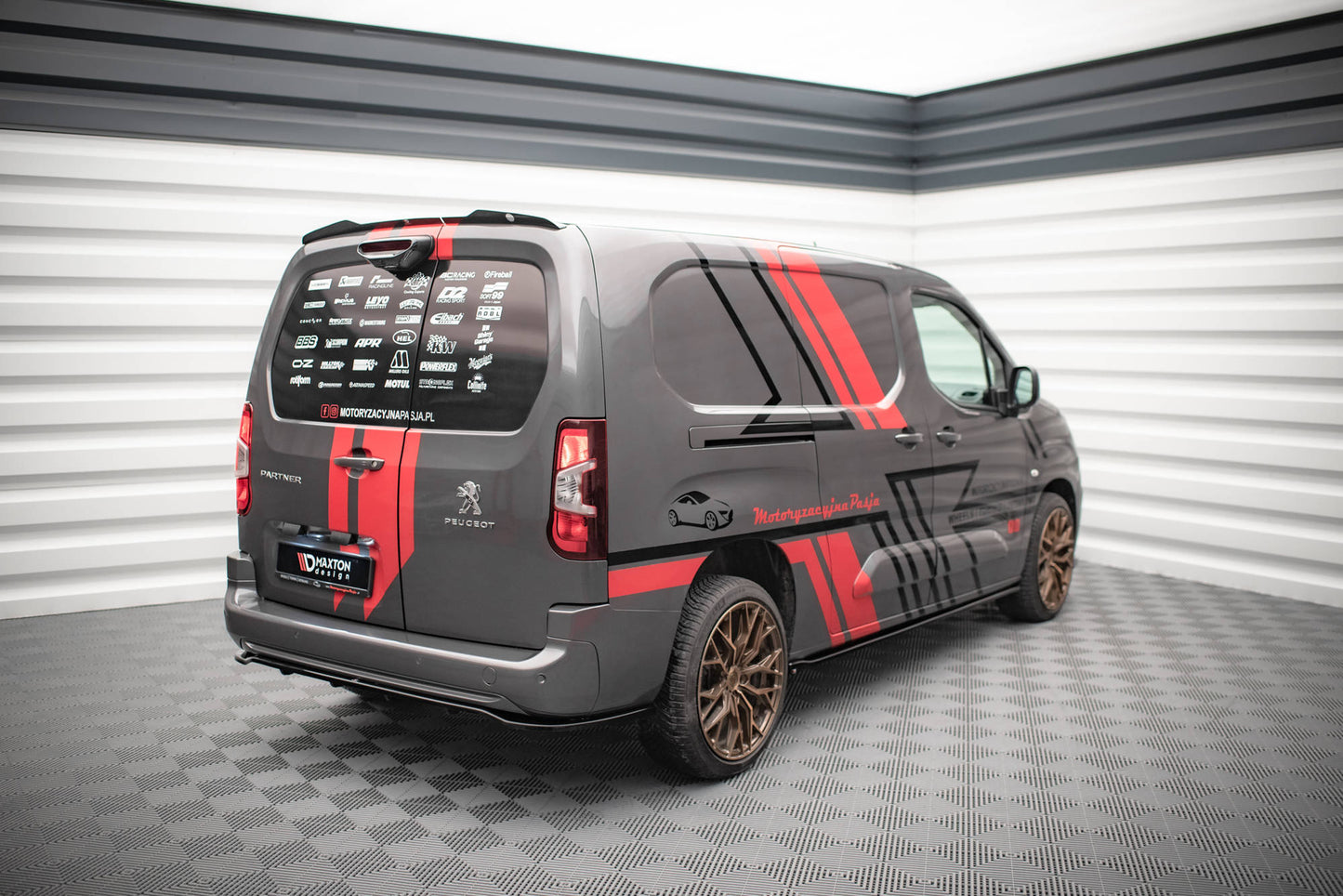 Spoiler CAP für Peugeot Partner Mk3 schwarz Hochglanz