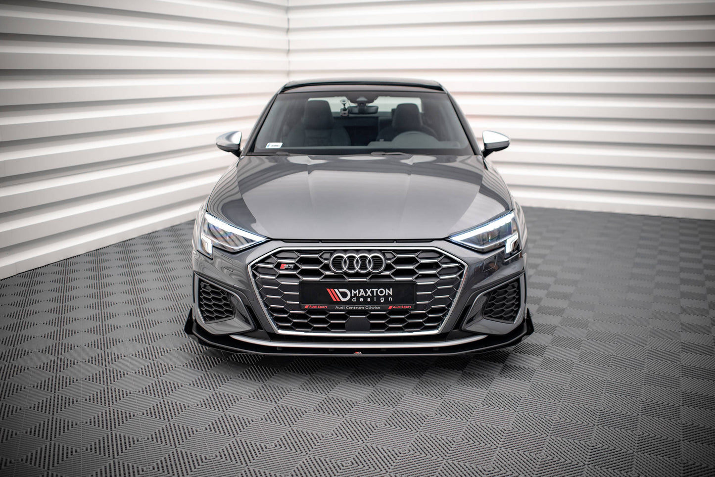 Street Pro Front Ansatz für +Flaps für V.1 + Flaps Audi S3 / A3 S-Line 8Y schwarz Hochglanz