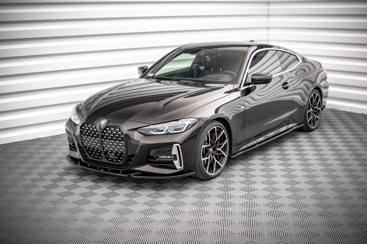 Front Ansatz V.4 für BMW 4er M-Paket G22 schwarz Hochglanz