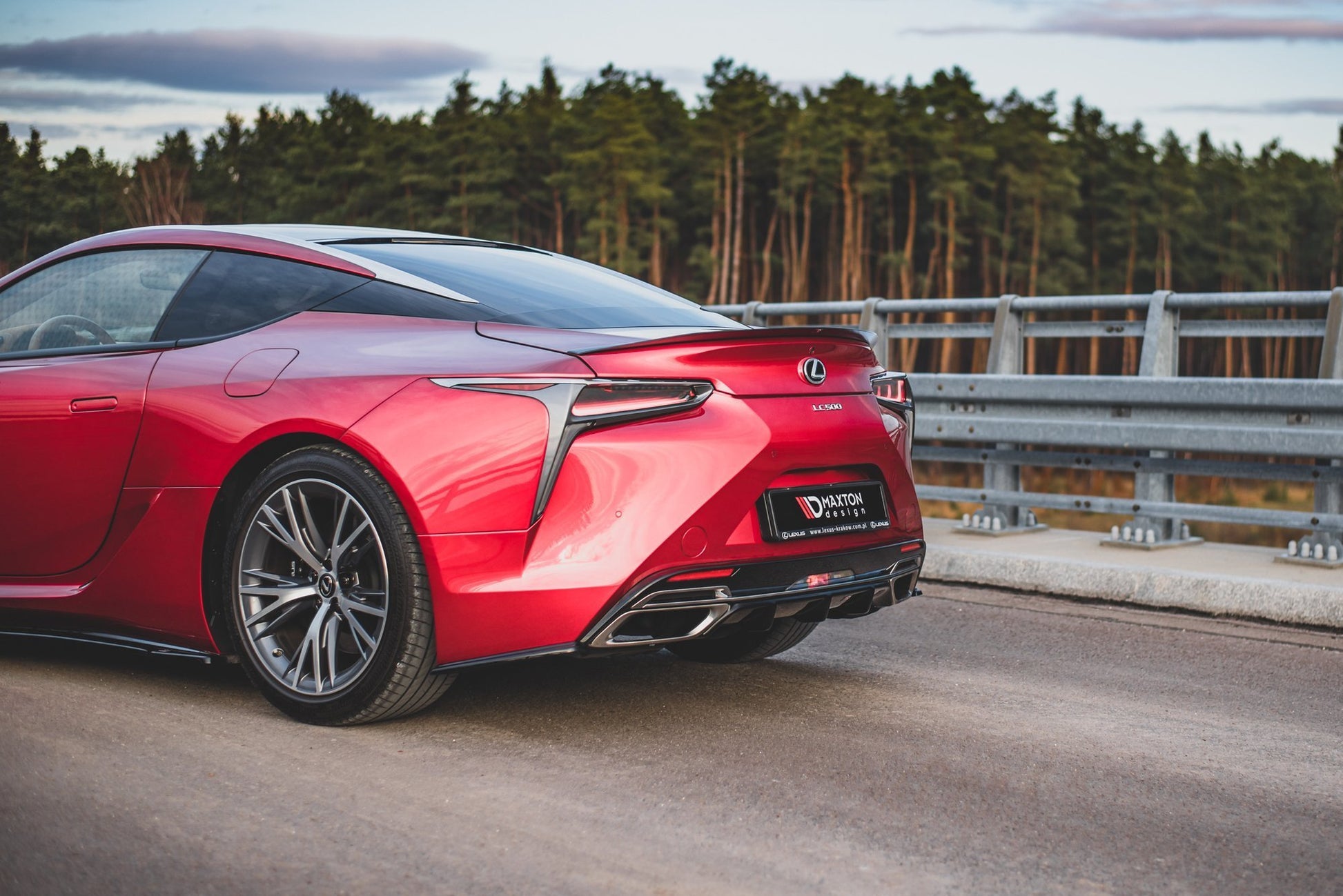 Heck Ansatz Flaps Diffusor für Lexus LC 500 schwarz Hochglanz