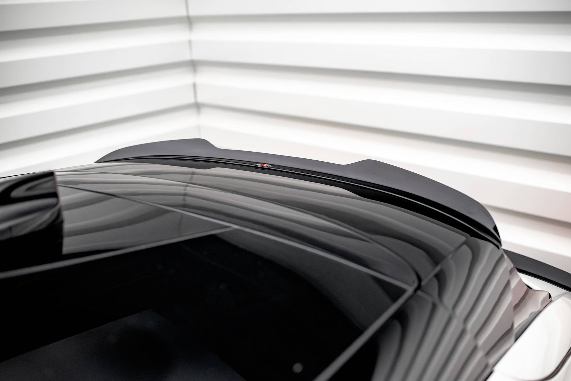 Höher Spoiler CAP für Ford Mustang Mach-E Mk1 Carbon Look