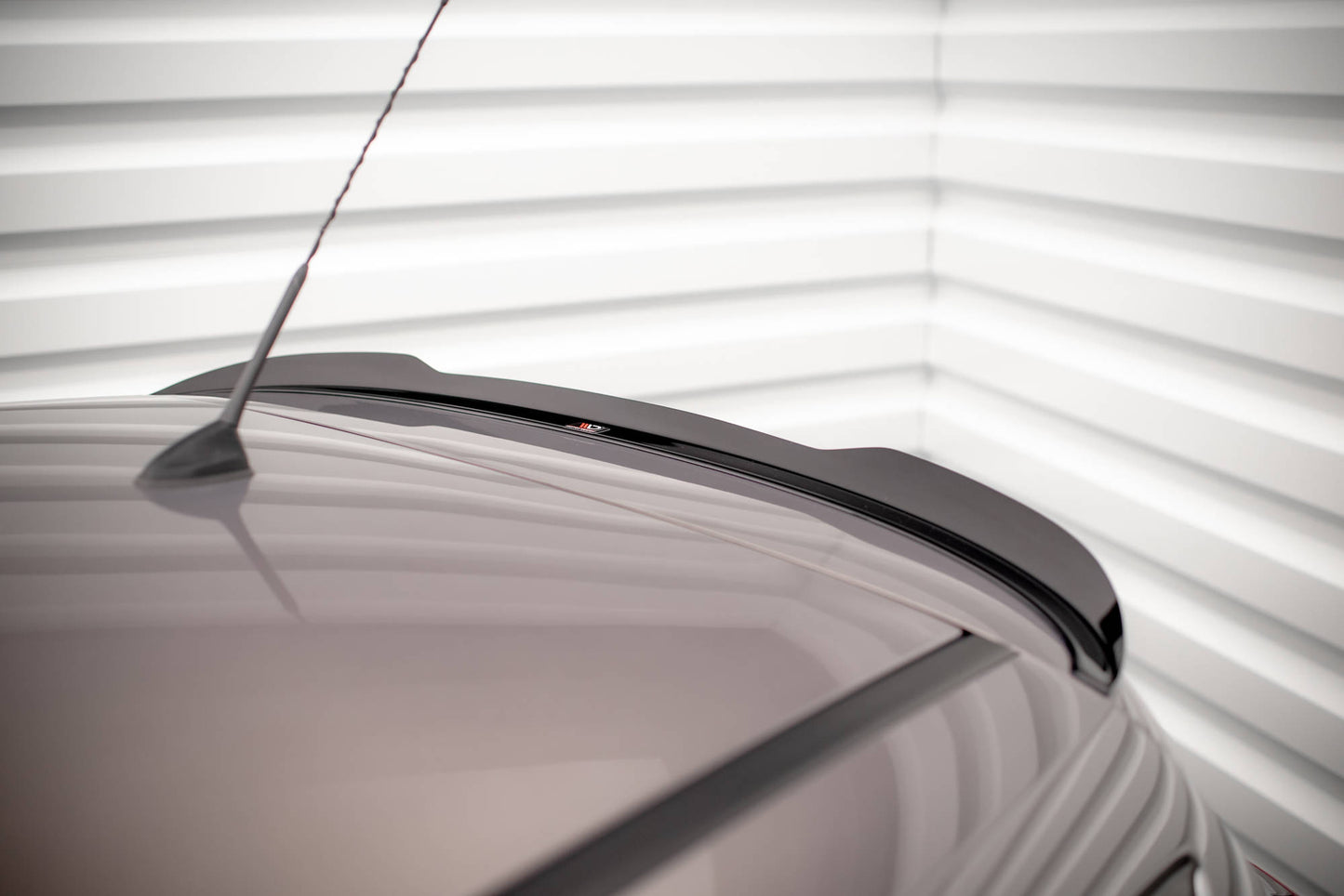 Spoiler CAP für Ford C-Max Mk2 Carbon Look
