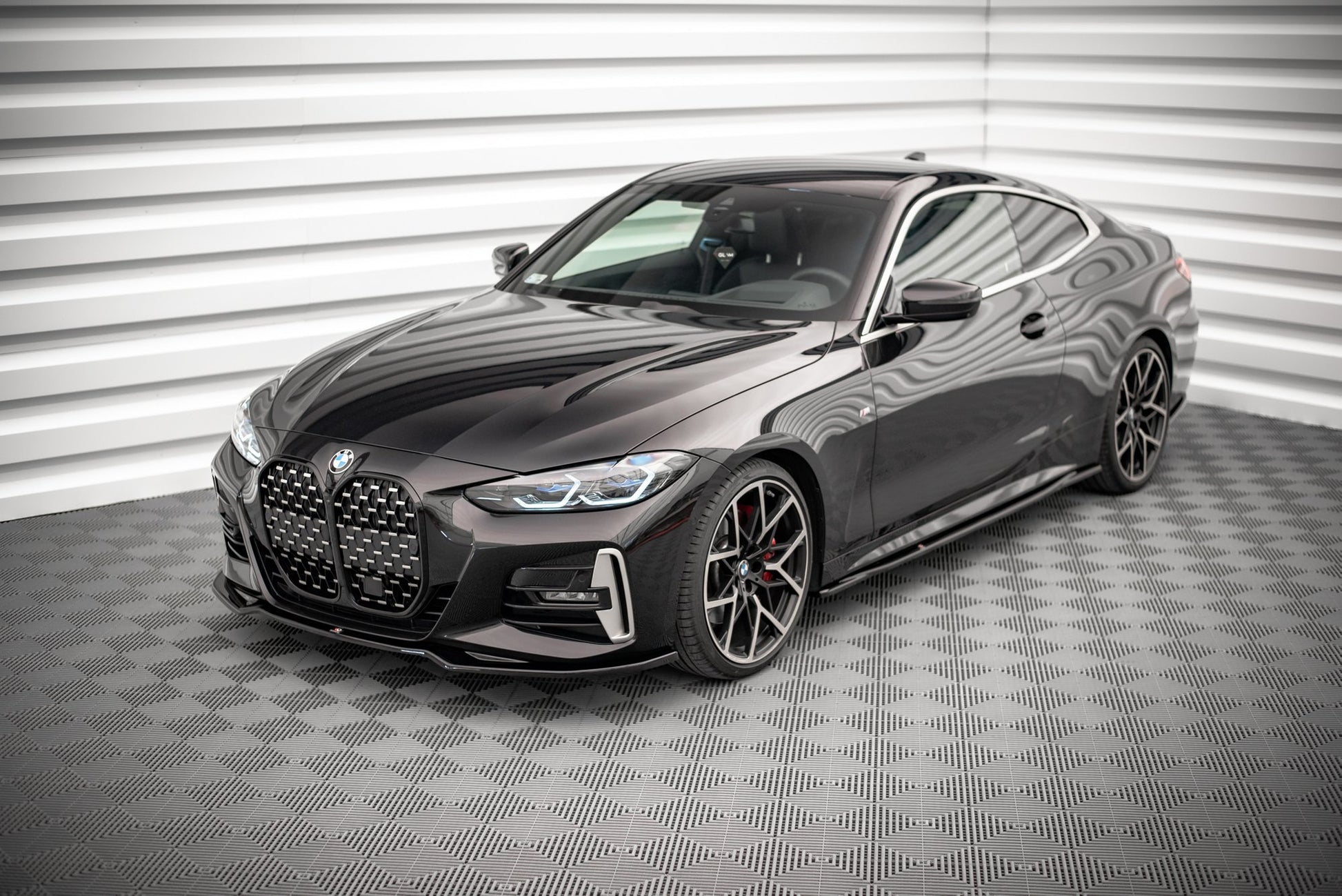 Front Ansatz V.3 für BMW 4er M-Paket G22 schwarz Hochglanz
