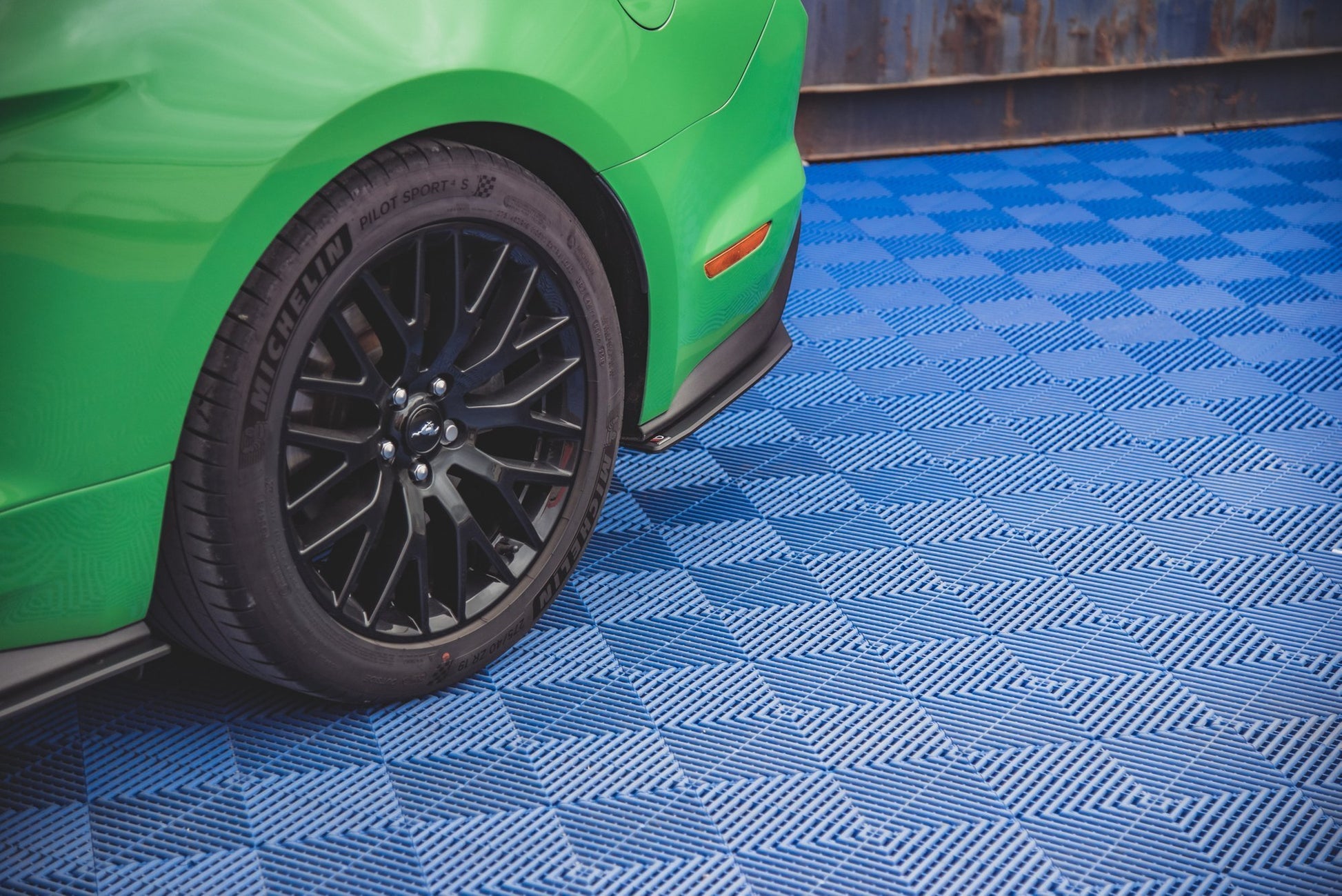 Street Pro Heck Ansatz Flaps Diffusor V.1 für Ford Mustang GT Mk6 Facelift