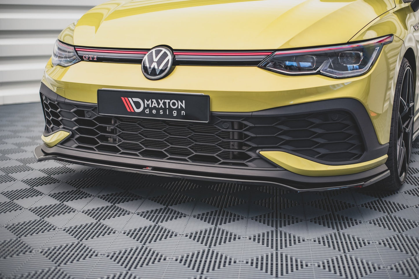 Front Ansatz V.3 für Volkswagen Golf 8 GTI Clubsport schwarz Hochglanz