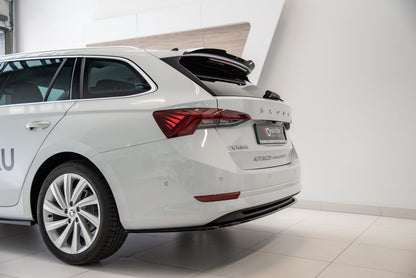 Spoiler CAP für Skoda Octavia Standard / RS Mk4 Combi schwarz Hochglanz