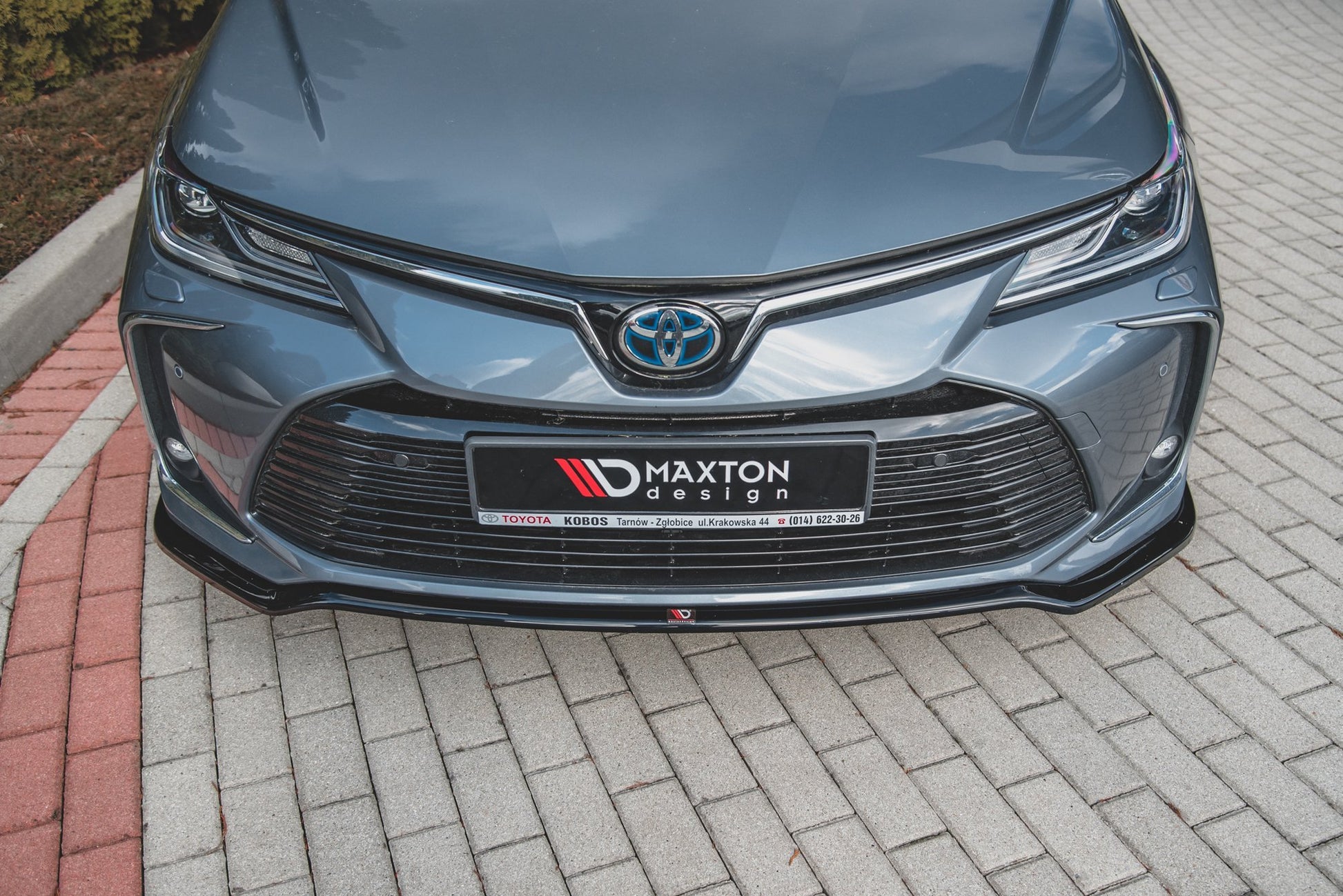 Front Ansatz für Toyota Corolla XII Limousine  Carbon Look
