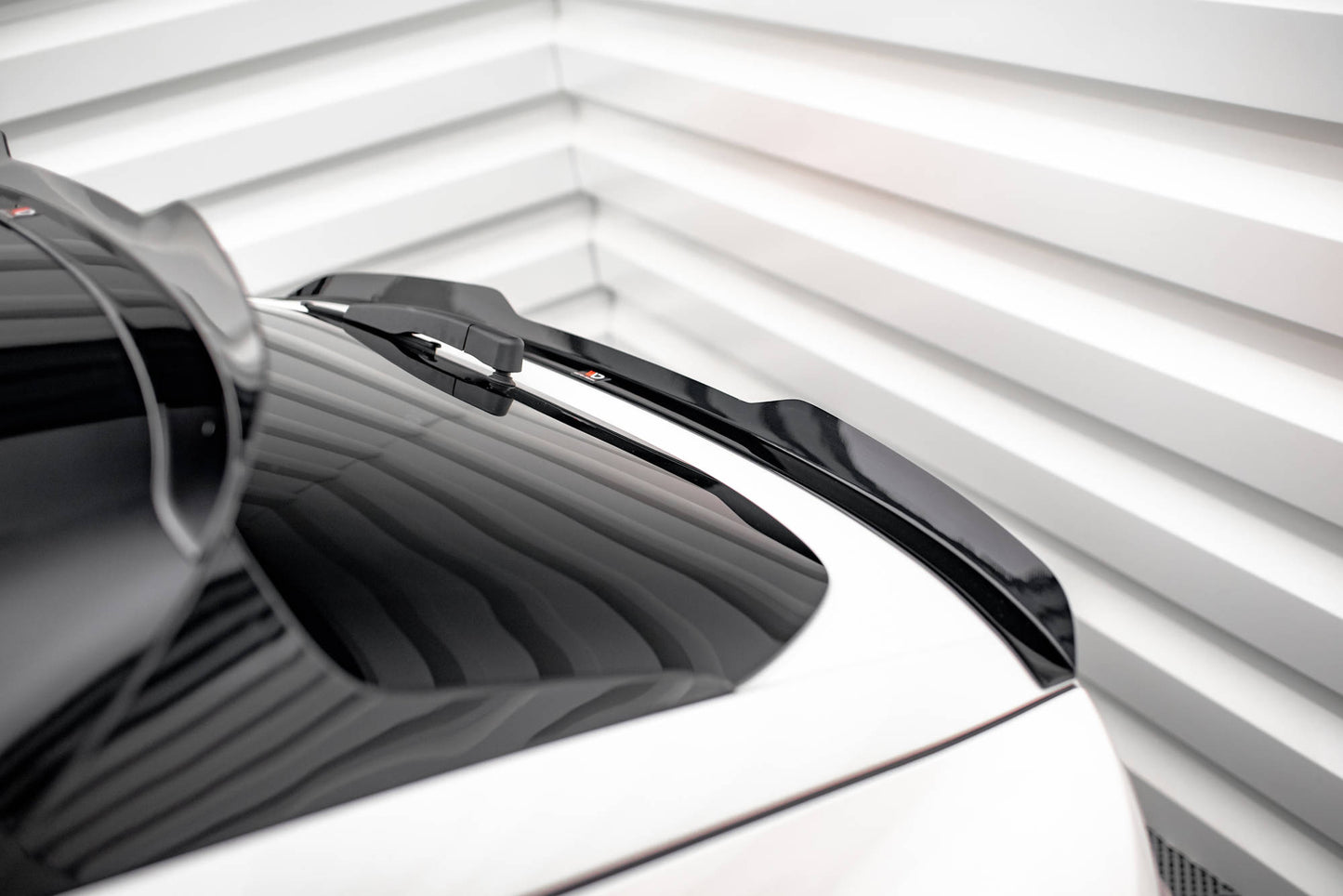 Niedriger Spoiler CAP für Ford Mustang Mach-E Mk1 schwarz matt
