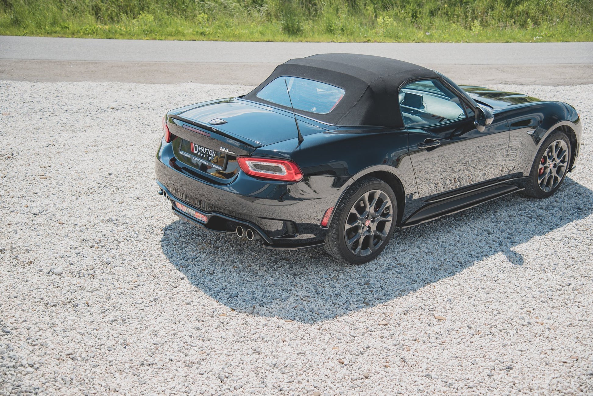 Mittlerer Diffusor Heck Ansatz für Fiat 124 Spider Abarth schwarz matt